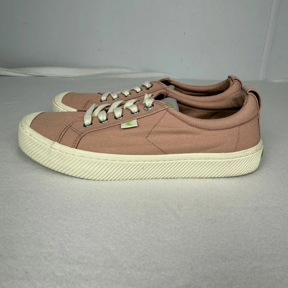 Cariuma‎ Pink Canvas Rose OCA Low Top Lace Up Cap Toe Vegan Sneakers Womens 9